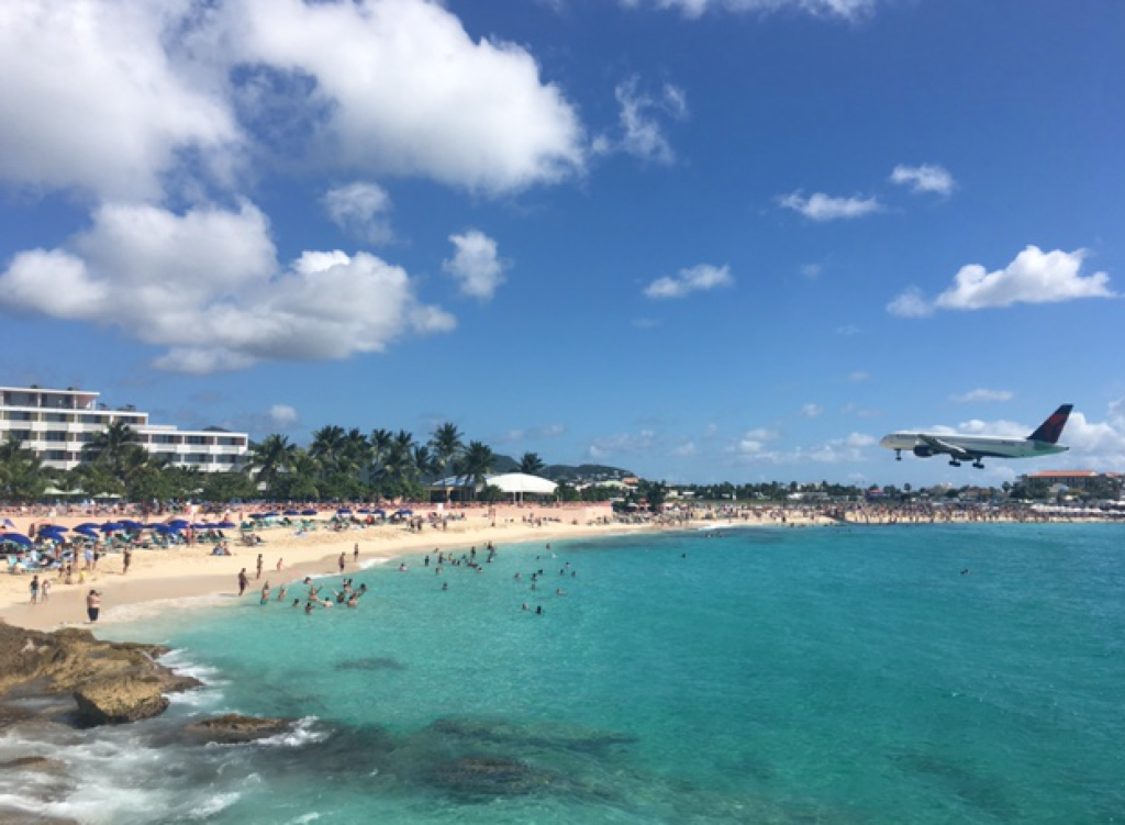 Everything You Need to Know About Plane-Spotting at Maho Beach SXM ...